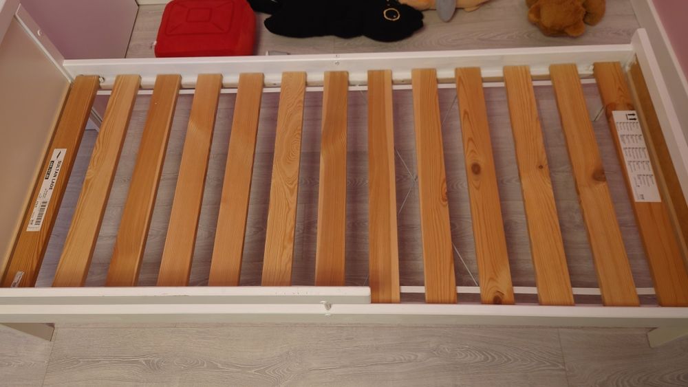 Łóżko dziecięce z materacem oddam za darmo Łuków