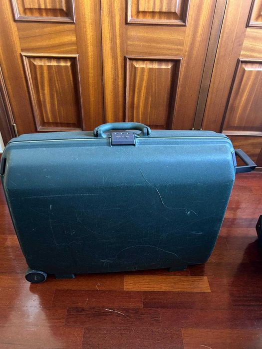 Mala de viagem Porão Samsonite verde 2 rodas 62x46