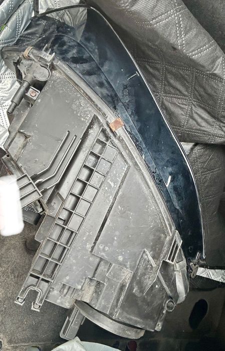 Reflektory Audi A4 b8 Lewa, Prawa bez żarówek Angieslkie (UK)