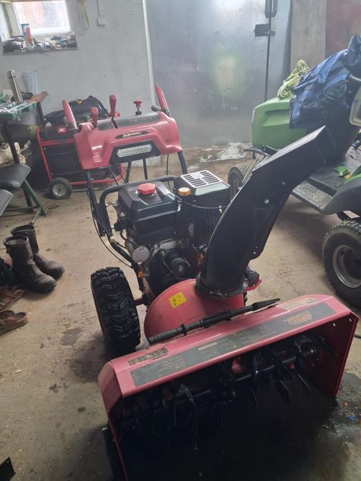 Odsniezarka do śniegu 13 koni bardzo mocna .