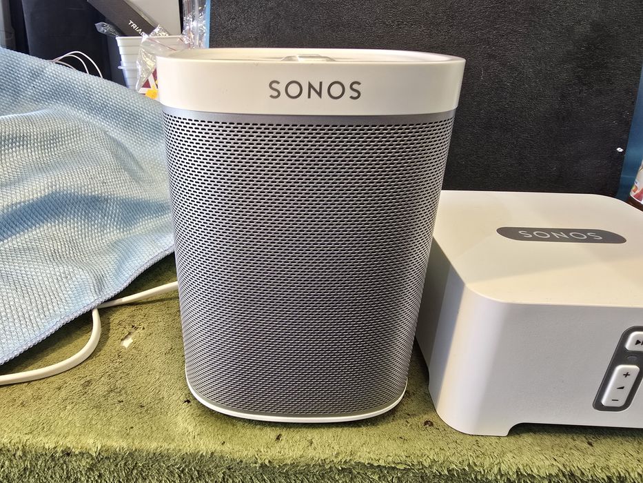 Zestaw SONOS model Connect + 2 głośniki Play:1.