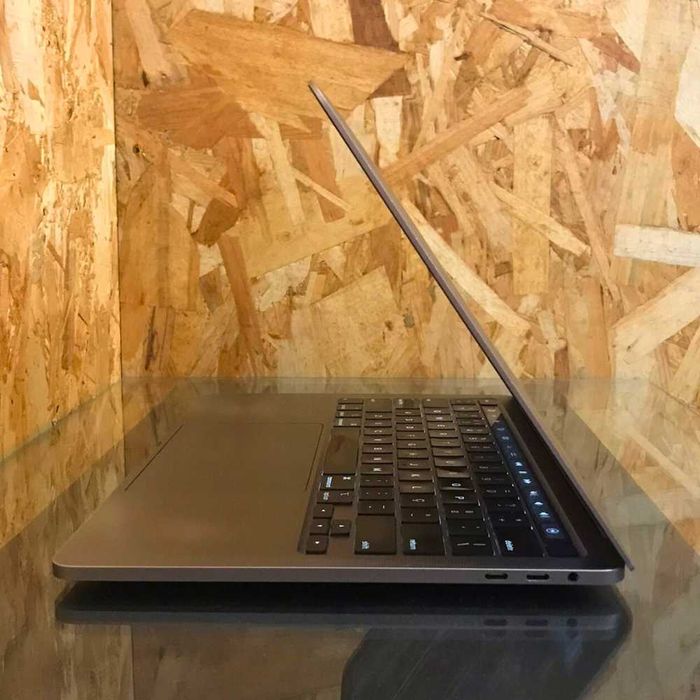 MacBook Pro 13, Processador i5, 500GB SSD, 16GB RAM, GARANTIA