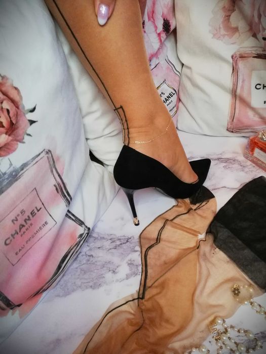 pończochy cieliste szew kubańska pięta