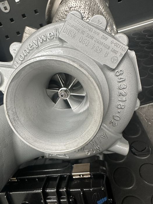 Turbo mercedes e220 cdi