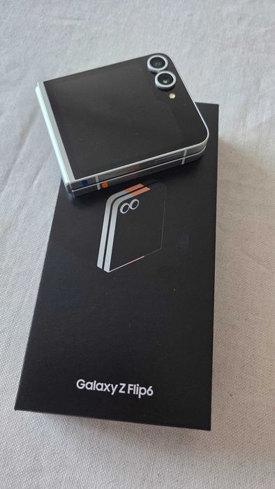 ZFlip6 dentro da garantia (Samsung Galaxy com IA)