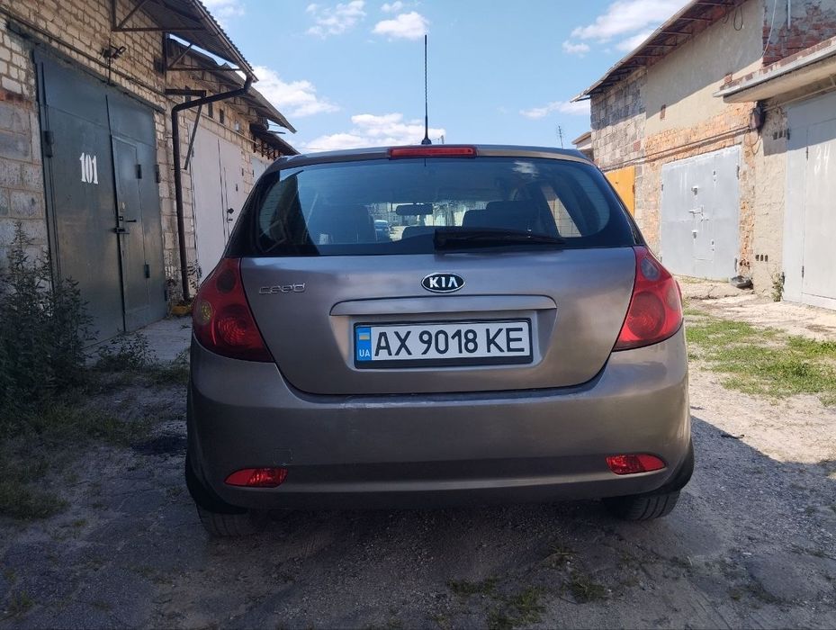 Продам Киа Сид 1,6- автомат