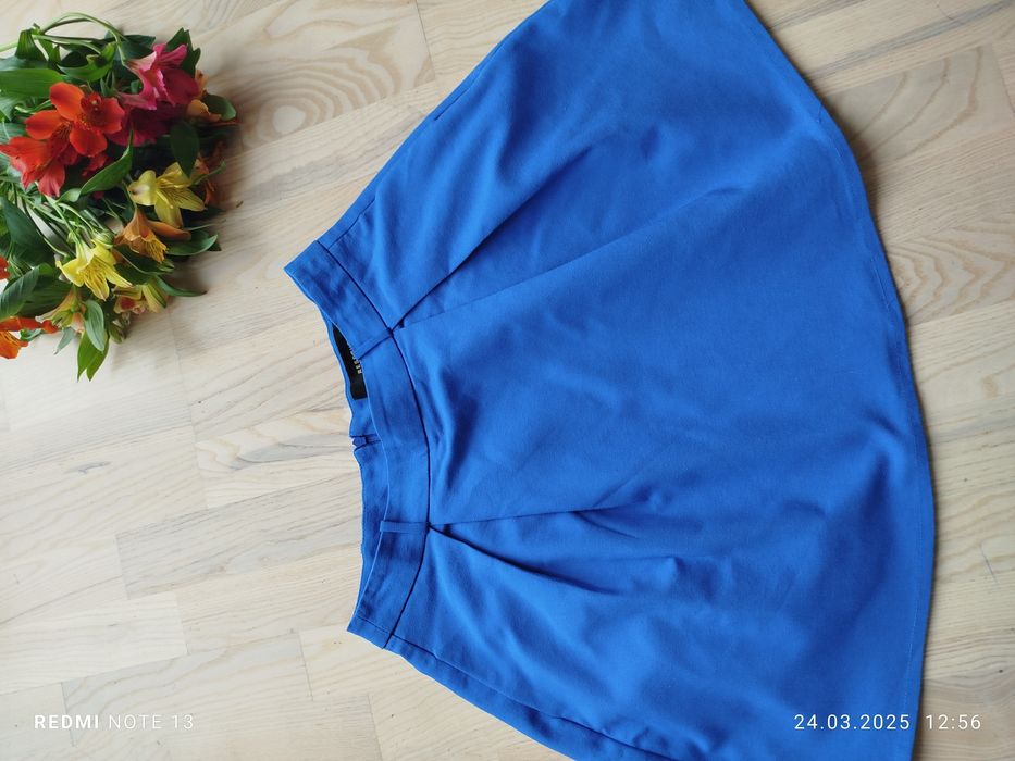 Chabrowa szafirowa elegancka spódnica mini rozkloszowana Reserved 36 w