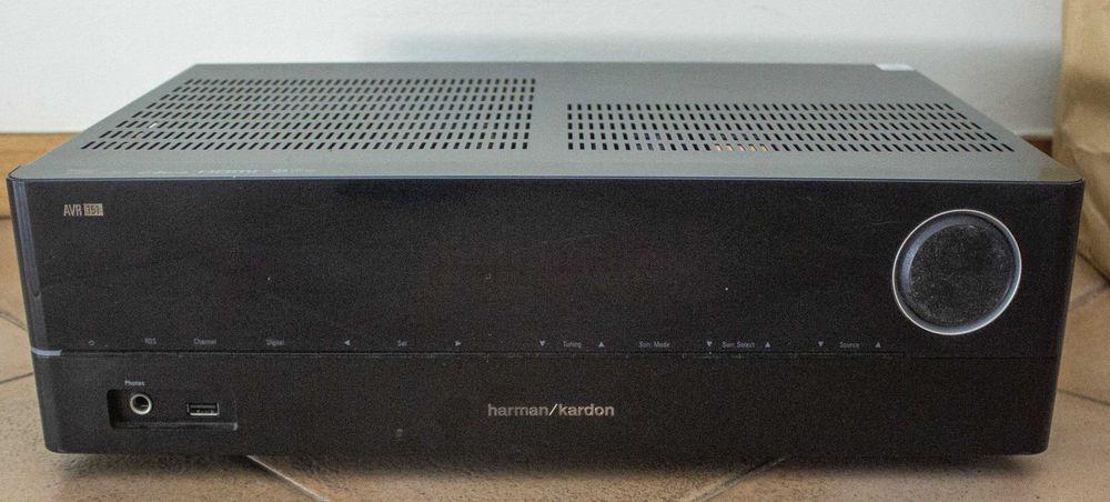 Sistema Harmon Kardon 5.0 AVR 151/230 (Sem Subwoofer)