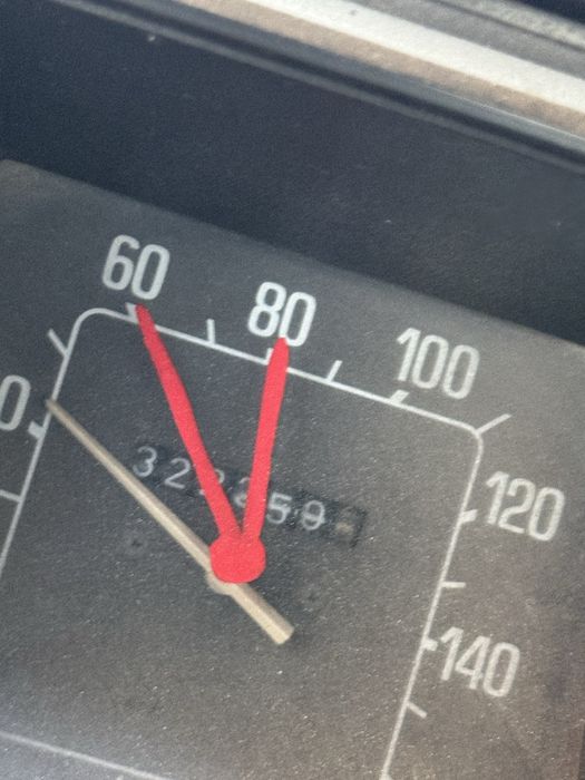 Datsun sg 720 caixa metalica