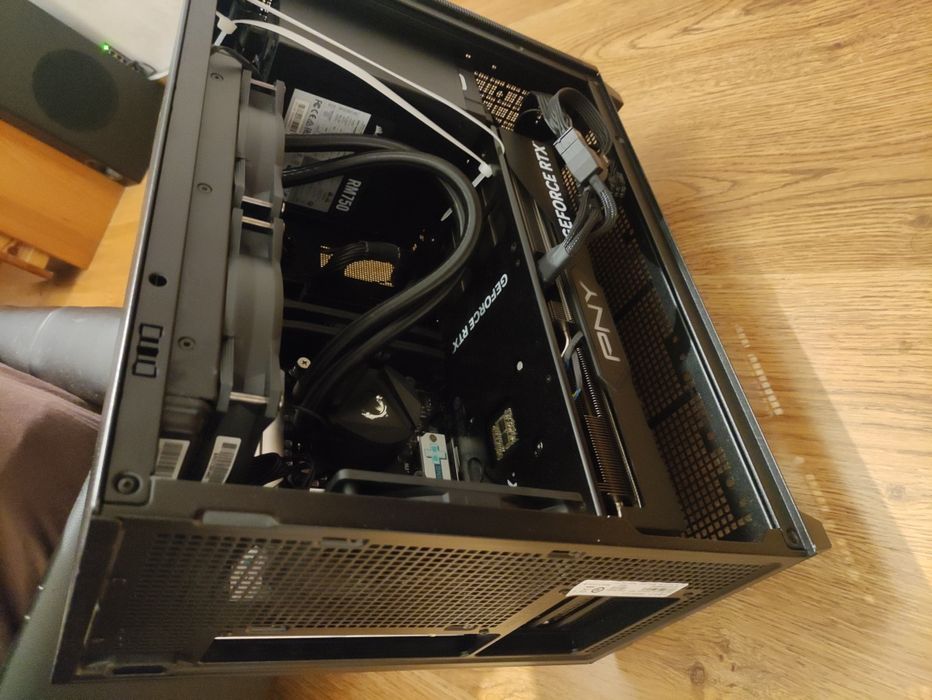 PC, Rtx 4080 super, i7 14700k, 64gb Ram