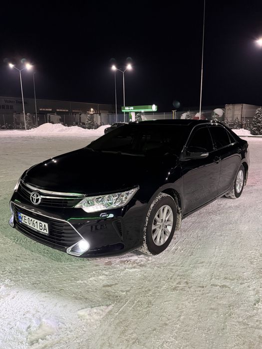 Продам Toyota Camry V55 Official 2017 год