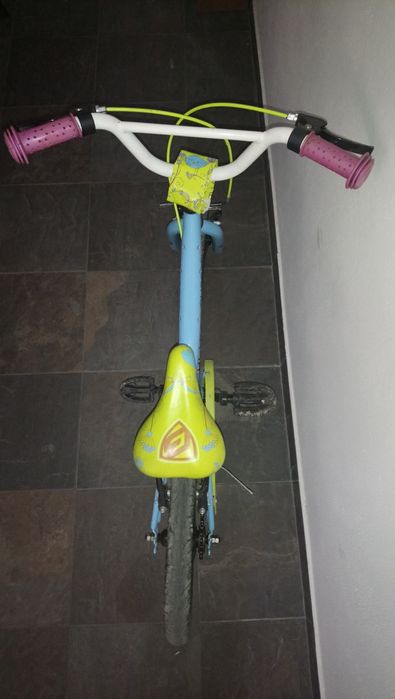 Bicicleta para criança roda 16 com rodinhas capacete e protecções