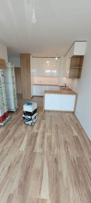 Meble na wymiar Szafy Kuchnie Łazienki Garderoby Zabudowy łazienek