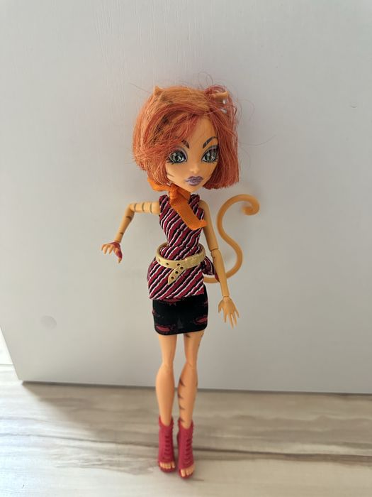 Кукла монстер хай