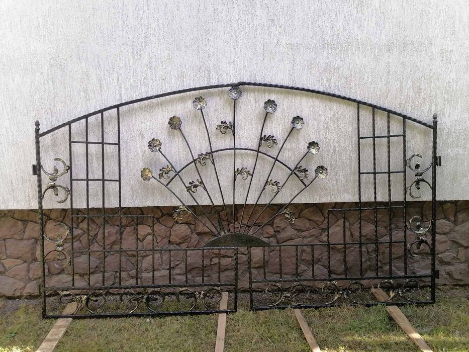 Ворота з елементами ковки