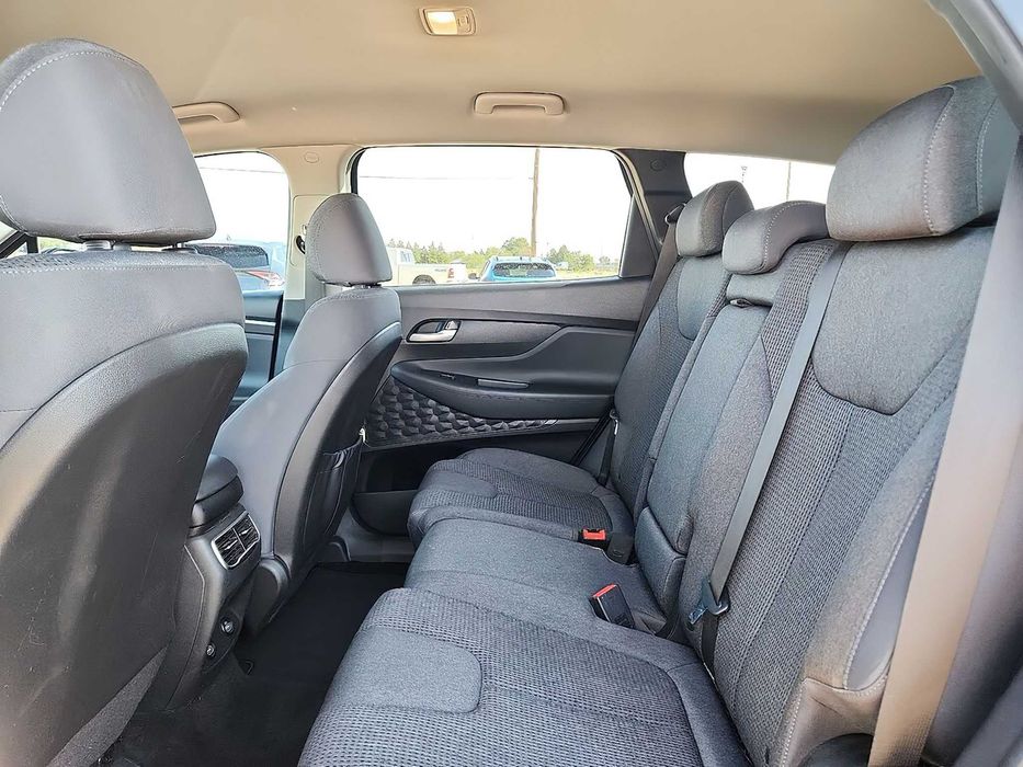 Hyundai Santa Fe      2021