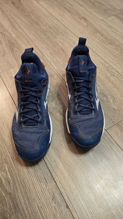 Продам волейбольні кросівки mizuno wave luminous 2 blue
