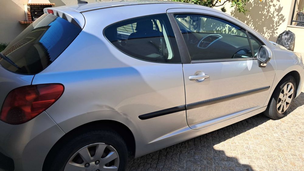 Vendo peugeot 207 van. 2 lugares (negociável)