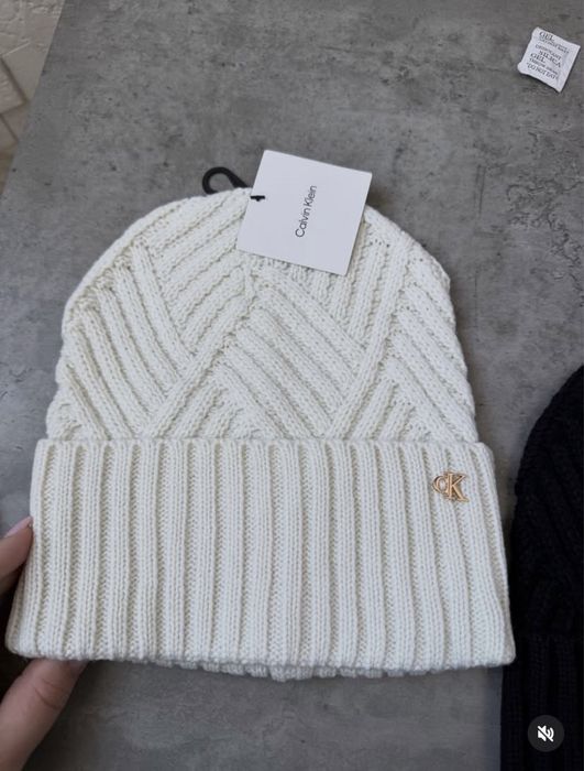 Шапка Calvin Klein