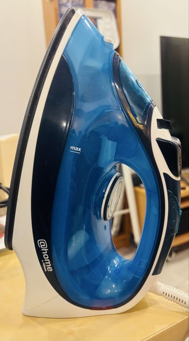 Conjunto tabua + ferro de engomar