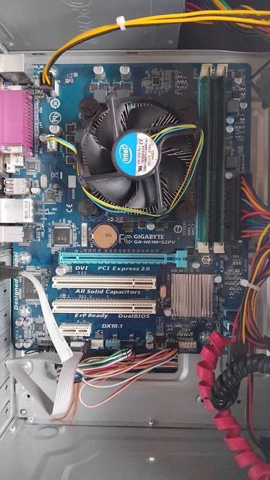 Материнская Gigabyte GA-H61M-S2PV+PowerLogic 400W+Celeron G1610 2,66