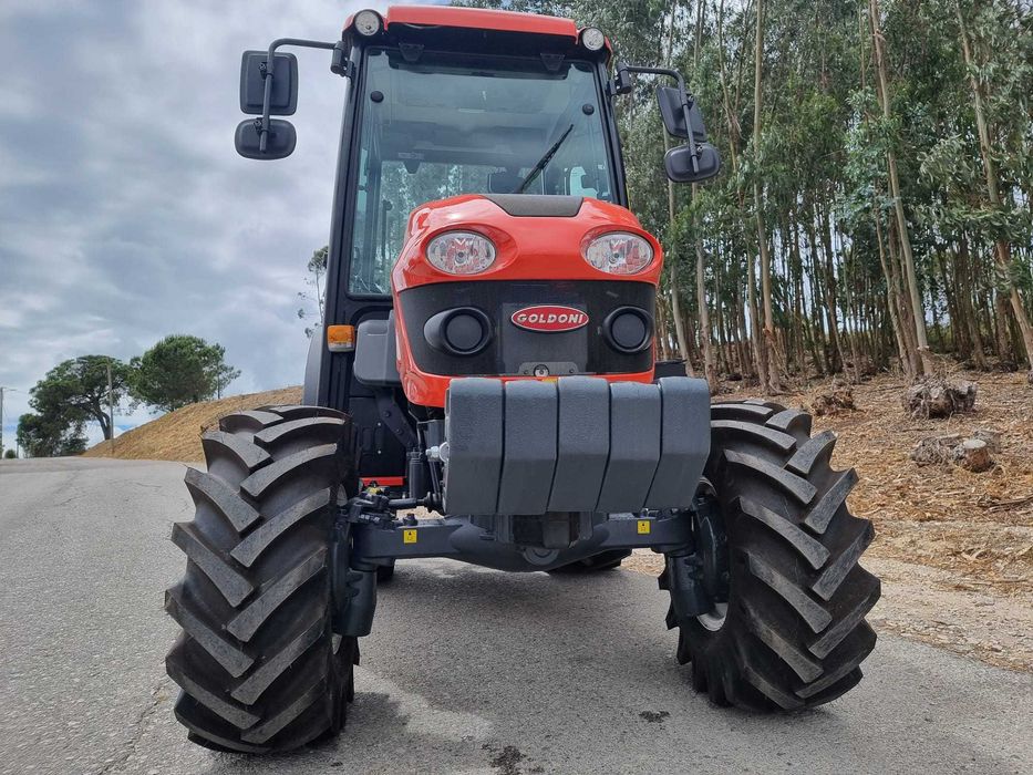 Trator GOLDONI 50HP Cabinado (NOVO)