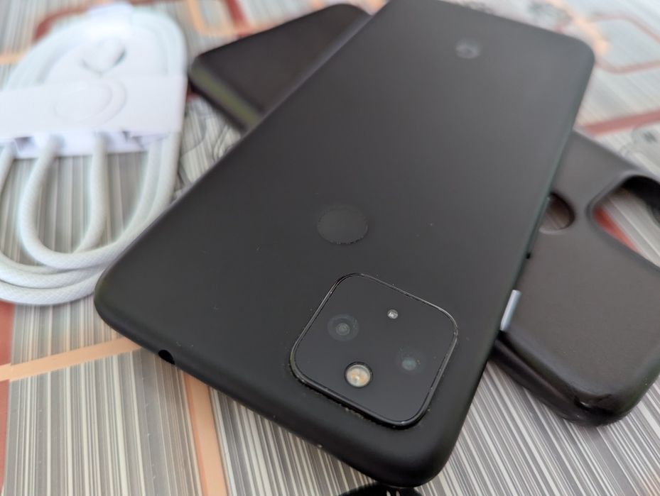 Google Pixel 4a5G  Just Black 6-128Gb/ 2-Sim/Neverlock/NFC/237 циклів
