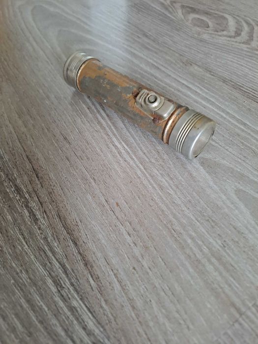 Various antique items426481888705259521