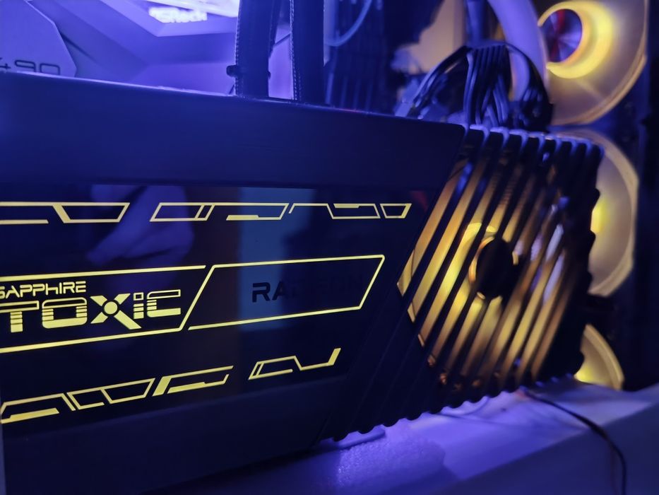 Як нова топова Radeon 6900XT LC 16 Gb TOXIC Limited edition відеокарта