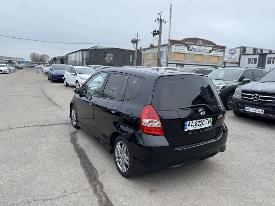 Продам Honda Jazz