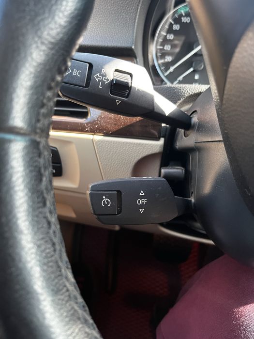 Автомобіль BMW 320i e90 рестайлінг
