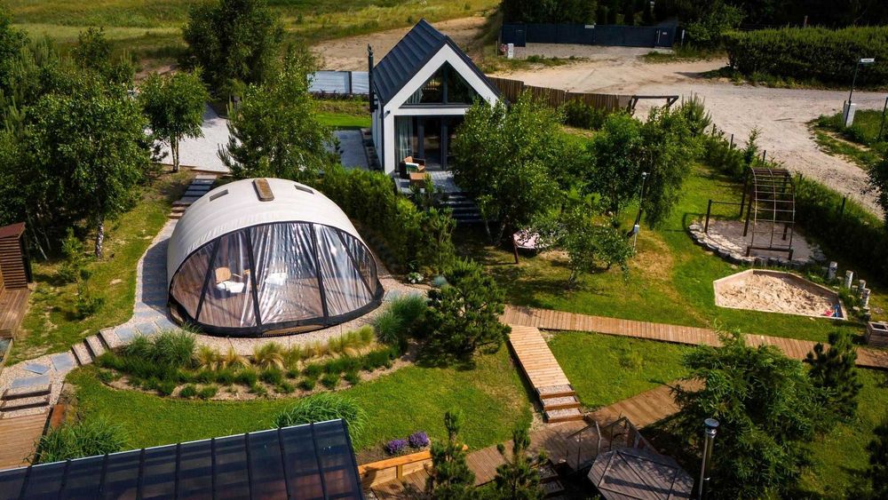 Domek z antresolą | balią nad jeziorem na Kaszubach