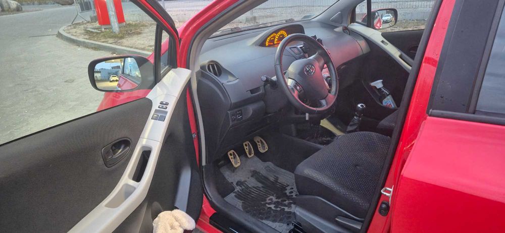 Toyota Yaris 2011