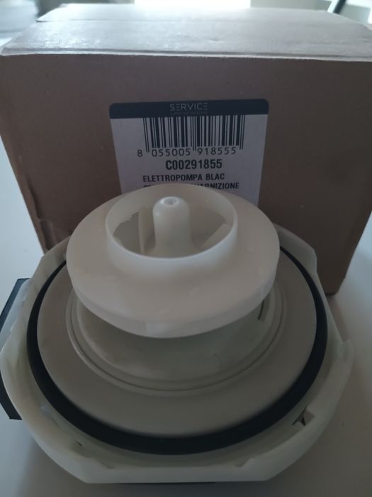 Sprzedam pompę myjącą zmywarki Hotpoi t Ariston