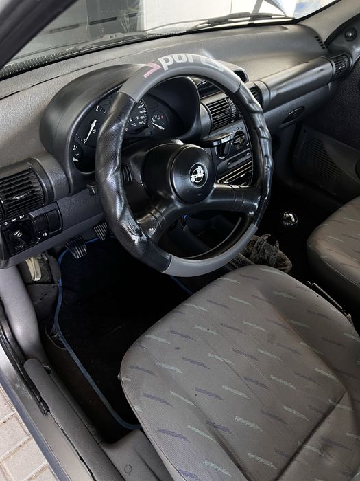 Opel Corsa B 1.5 TD (isuzu)