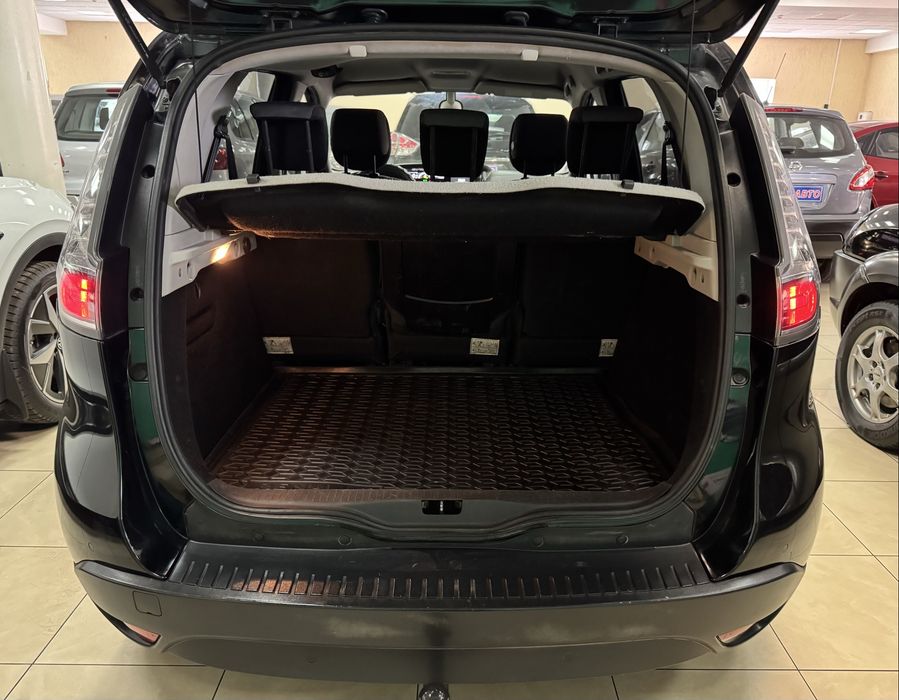 Renault Scenic 1.5dCi 8V 6МКПП 2012 р.в. (110 к.с.)