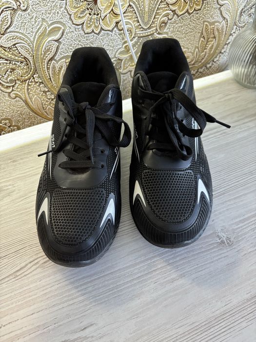 Кросівки на хлопця