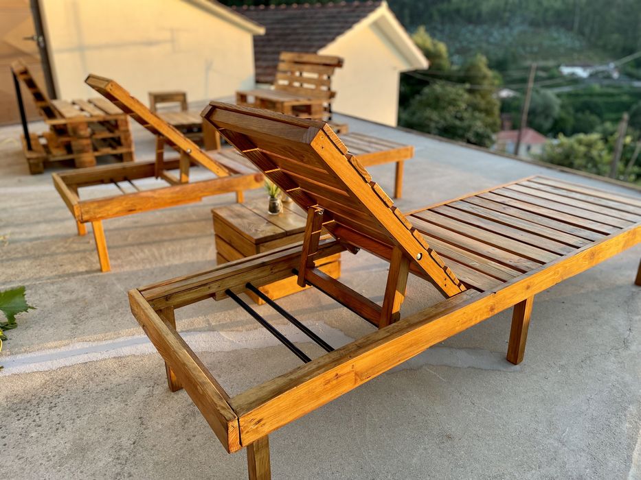 Mobiliário para jardim exterior feito com madeira paletes