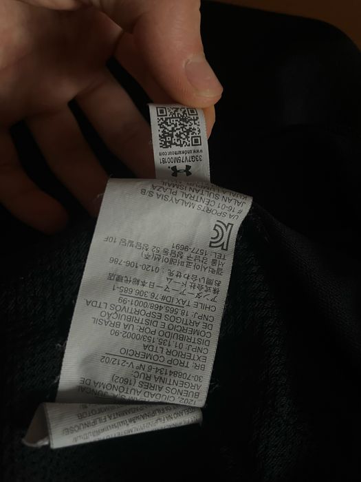 Under armour спортивна кофта