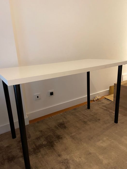 Mesa. bom para jantar ou como mesa lateral 120*60 Nice Table