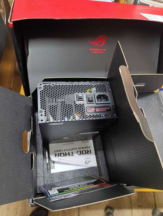 Zasilacz ROG THOR 1200W