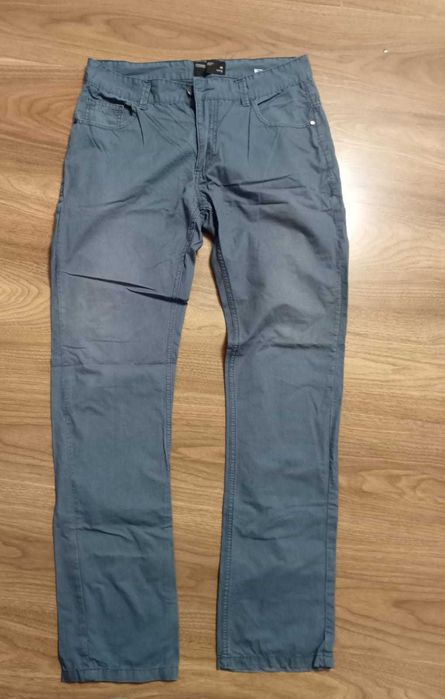 Spodnie męskie eleganckie HOUSE roz.M kolor niebieski