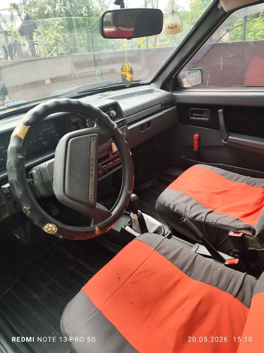 ВАЗ 21099 автомобіль