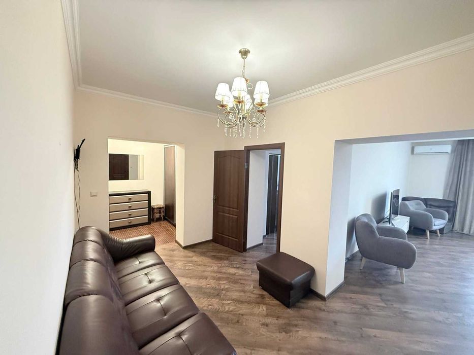 Аквапарк,,Карпатія,,200м, затишні апартаменти  в парковій зоні.центр