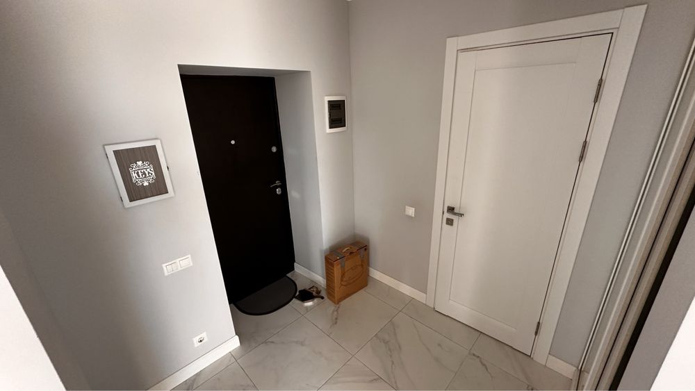 Дворівнева 3 кім квартира,Продається.