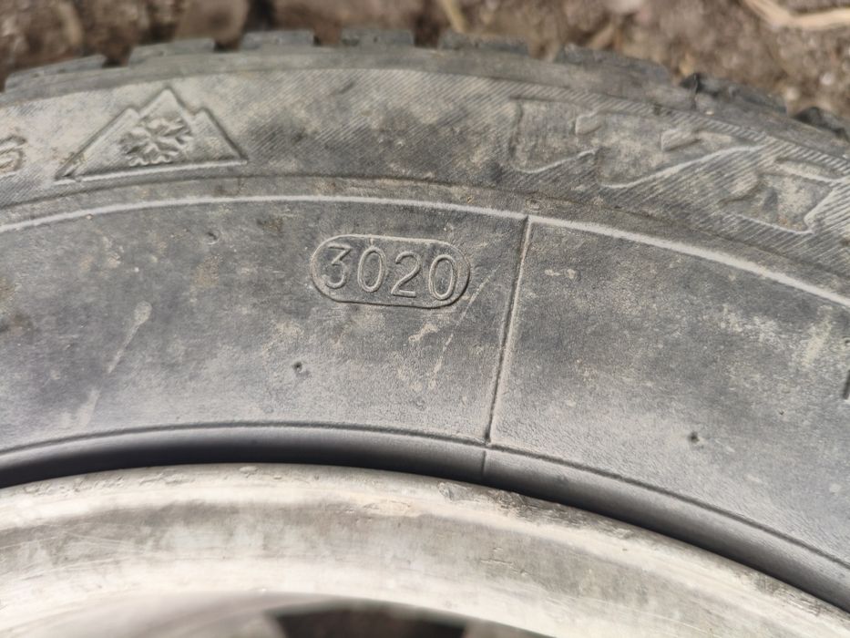 Opony 195/65/15 w bdb stanie