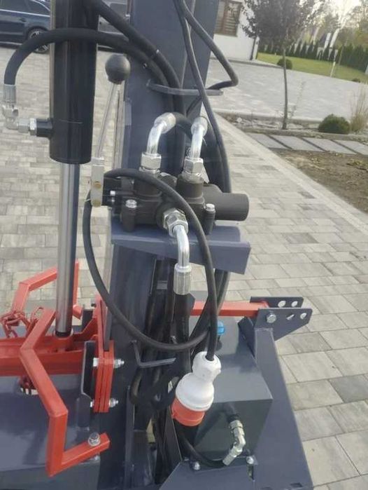 Rozdrabniacz do drewna łuparka  Eleklektryczna nacisk 20T Wysyłka raty