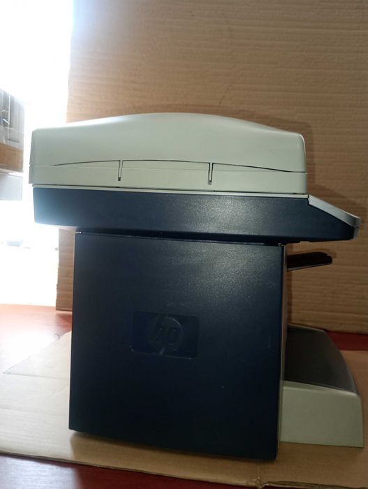HP LaserJet 3052 мережевий лазерний (LAN, Ethernet, сканер)