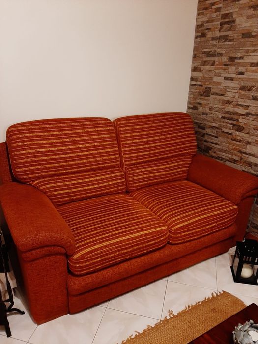 Vendo 2 Sofás Casal - pequeno e grande