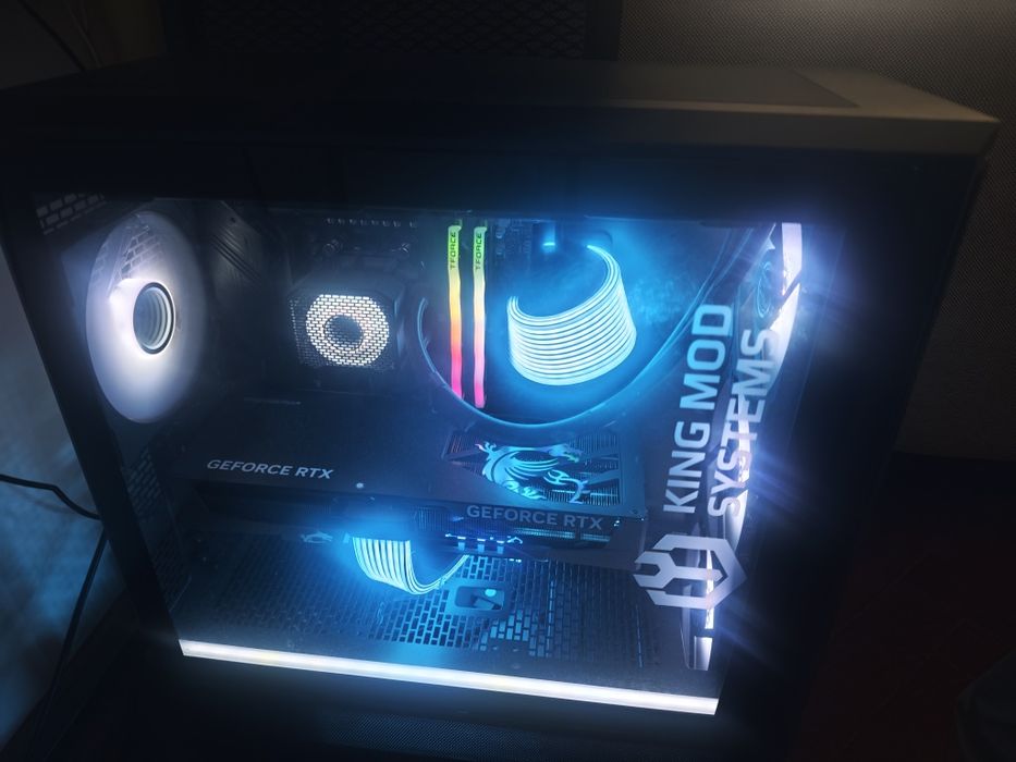 Computador desktop com monitor